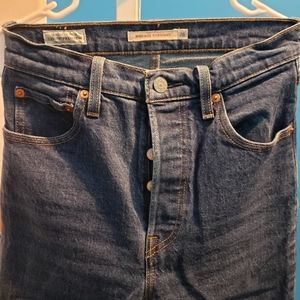 Levis ribcage straight size 26
